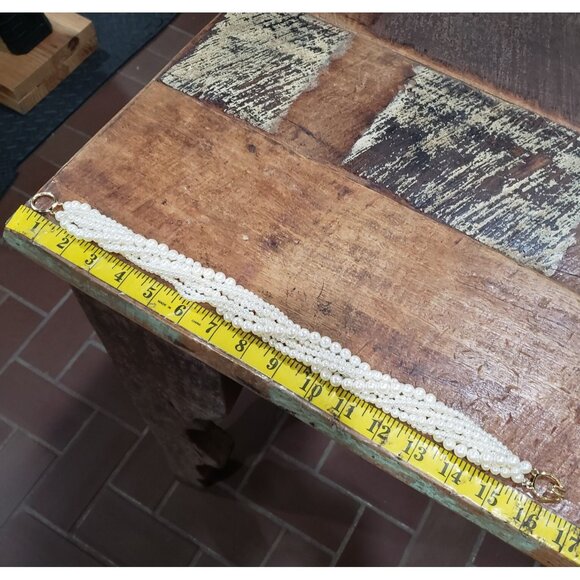 Stunning 16 Inch Faux Pearl Necklace Gold Clasp Worn Twisted or Straight Vintage - Picture 6 of 6